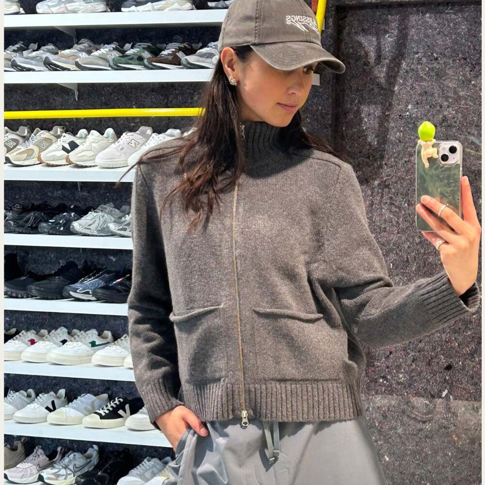 Gimaguas Gray Runner Sweater Jacket (100% Wool, size L) - Picture 5 of 15